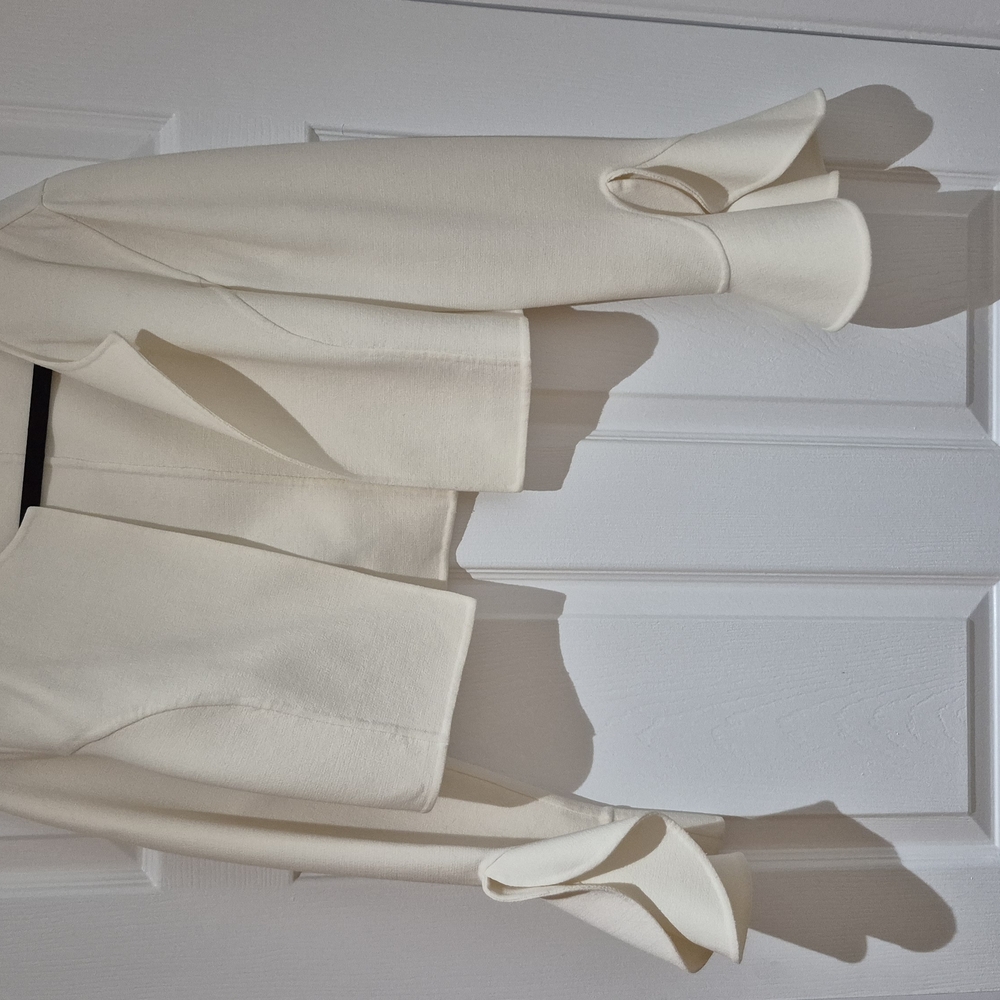 Elegant Cream Women's Jacket